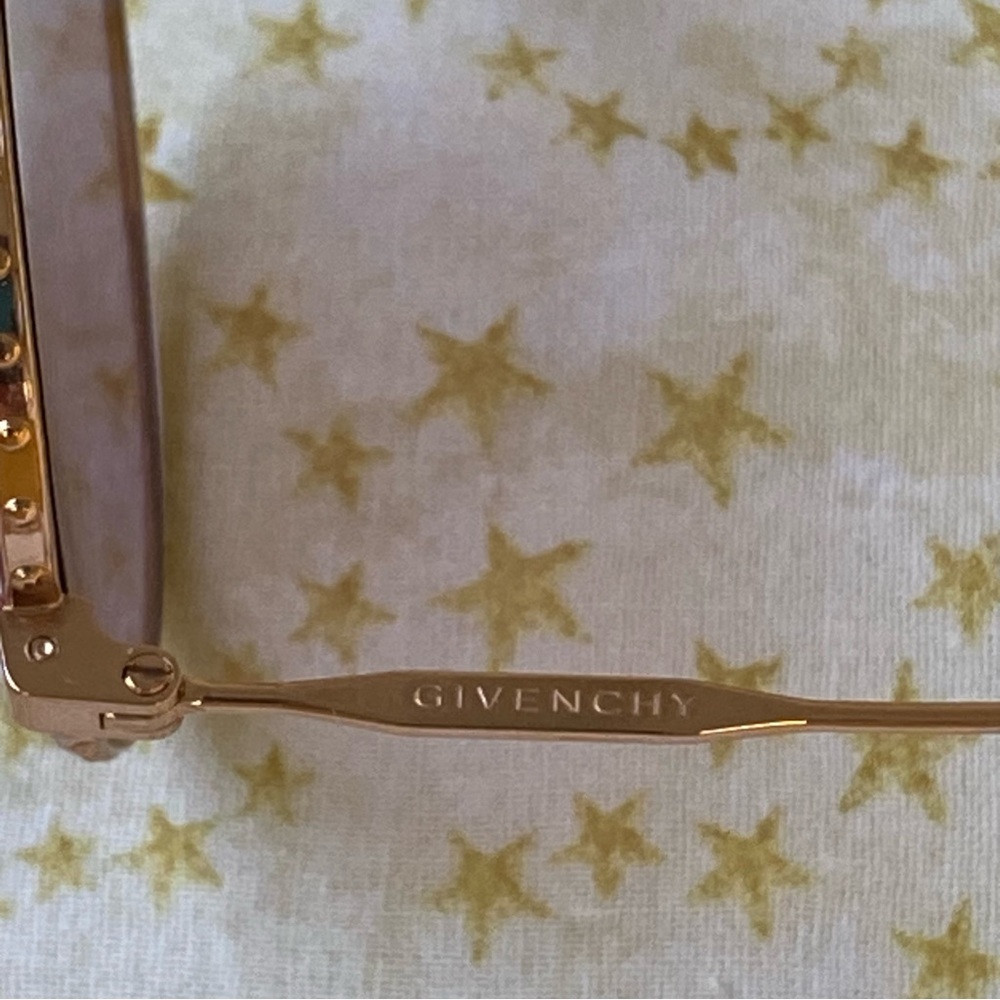 Givenchy Sunglasses - Picture 10 of 11